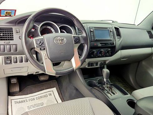 Used 2015 Toyota Tacoma 2WD Double Cab w/ Convenience Package image 12