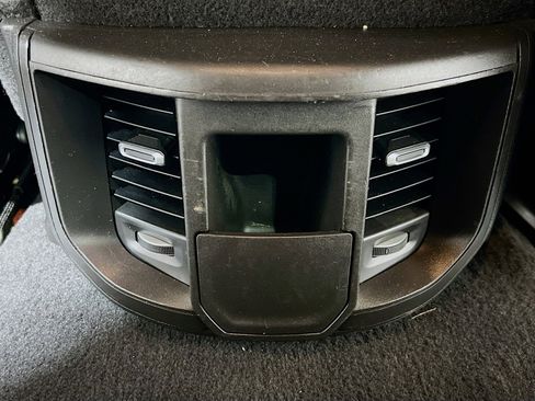 Used 2025 RAM 2500 Big Horn AWD/4WD image 18