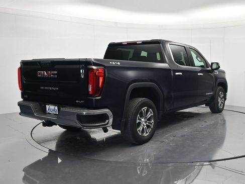 Certified 2025 GMC Sierra 1500 SLT AWD/4WD image 5