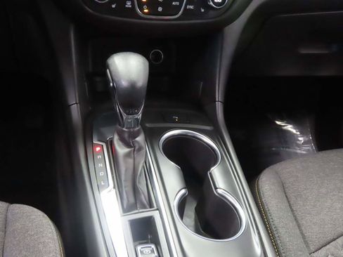 Used 2023 Chevrolet Equinox LT FWD image 11