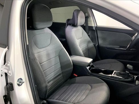 Certified 2025 Kia K4 EX FWD image 7