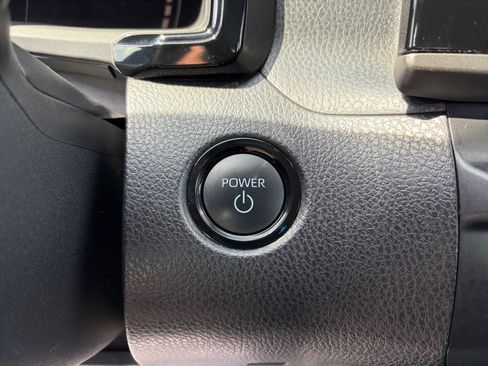 Used 2025 Toyota Camry LE FWD image 20