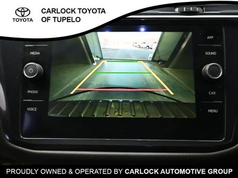 Used 2022 Volkswagen Tiguan SE R-Line image 12