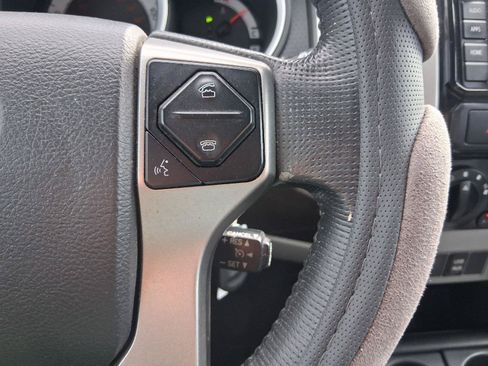 Used 2015 Toyota Tacoma PreRunner w/ TRD Sport Package RWD image 28