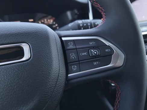 New 2026 Jeep Compass Trailhawk image 18