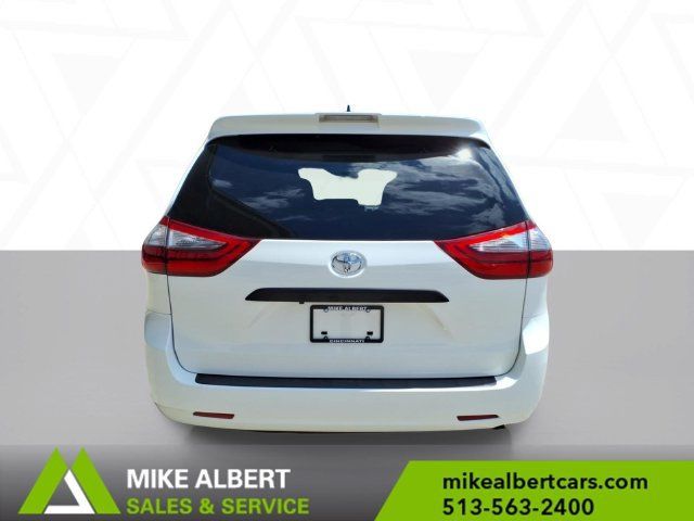 Used 2020 Toyota Sienna L FWD image 6