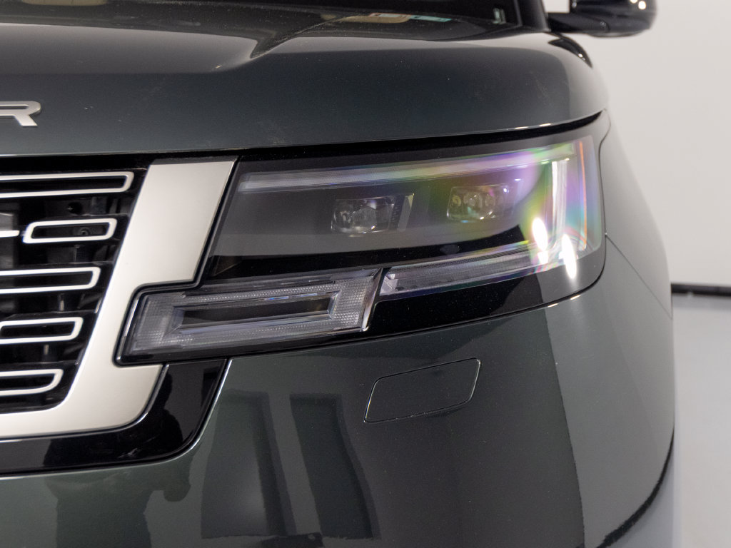 Used 2024 Land Rover Range Rover SE AWD/4WD image 39