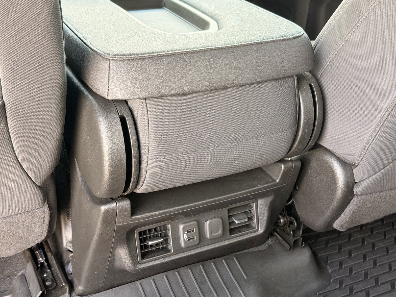 Used 2021 Chevrolet Silverado 1500 RST w/ Bed Protection Package AWD/4WD image 37