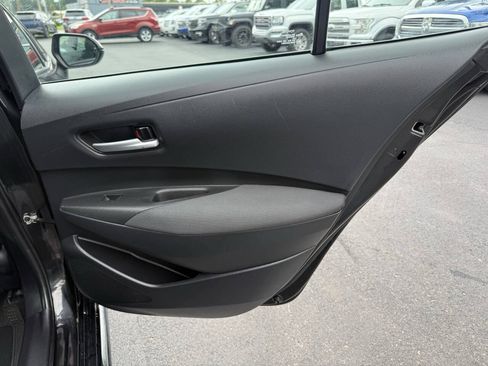 Used 2021 Toyota Corolla LE FWD image 25