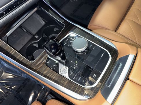 Used 2023 BMW X5 xDrive40i w/ Premium Package image 28