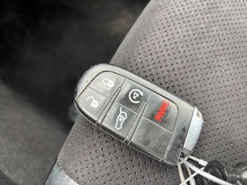 Used 2022 Dodge Durango GT AWD/4WD image 27