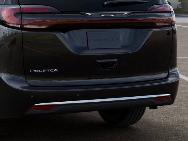 New 2027 Chrysler Pacifica Select FWD image 21