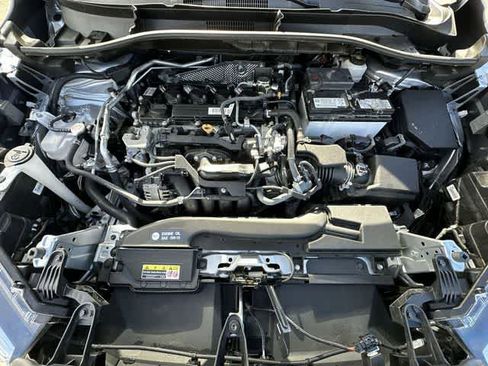 Used 2023 Toyota Corolla Cross XLE w/ Convenience Package image 24