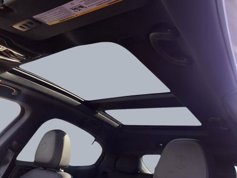 New 2025 Alfa Romeo Stelvio Sprint image 8