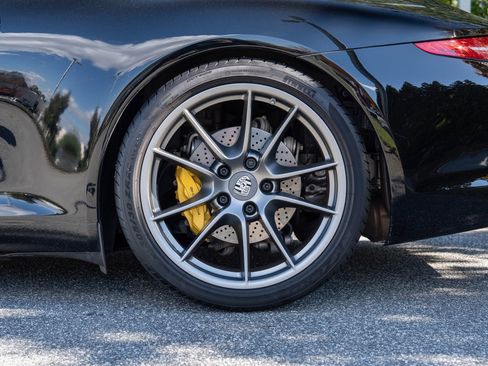 Used 2016 Porsche 911 Carrera S image 11