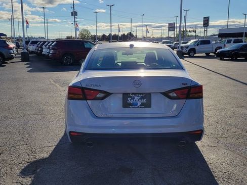New 2025 Nissan Altima 2.5 SR w/ SR Premium Package image 7