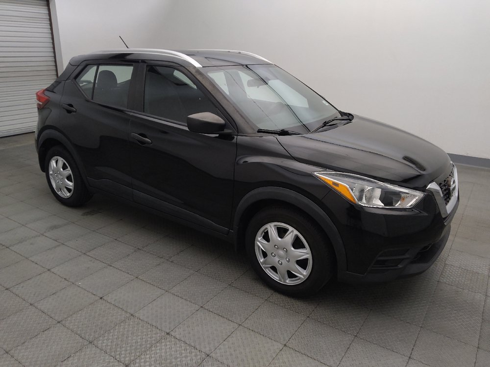 Used 2019 Nissan Kicks S FWD image 11