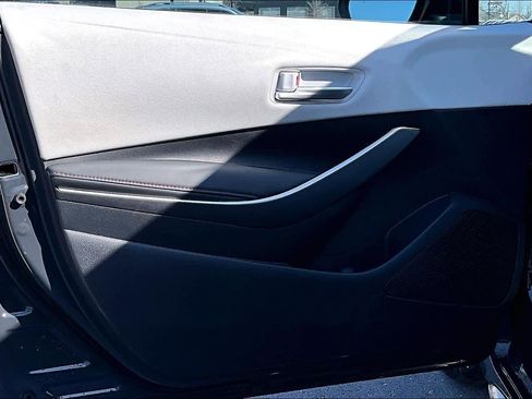 Used 2025 Toyota Corolla SE image 26