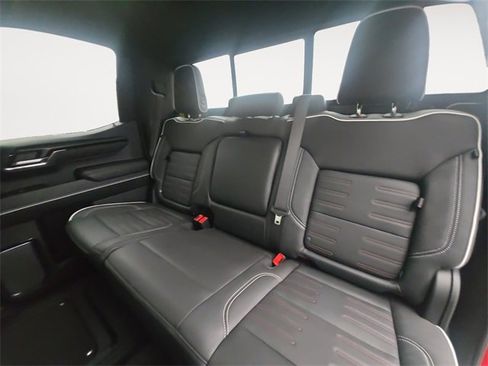 Used 2025 GMC Sierra 1500 AT4X image 13