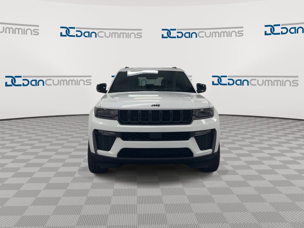 New 2026 Jeep Grand Cherokee Limited w/ Limited Altitude Package AWD/4WD image 3