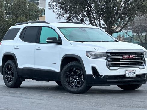 Used 2022 GMC Acadia AT4 w/ Technology Package image 2