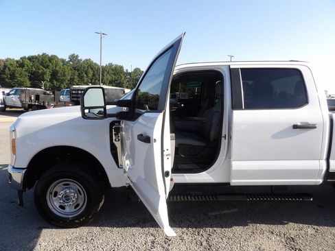 Used 2024 Ford F350 XL w/ XL Driver Assist Package AWD/4WD image 12