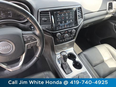 Used 2020 Jeep Grand Cherokee Limited AWD/4WD image 30