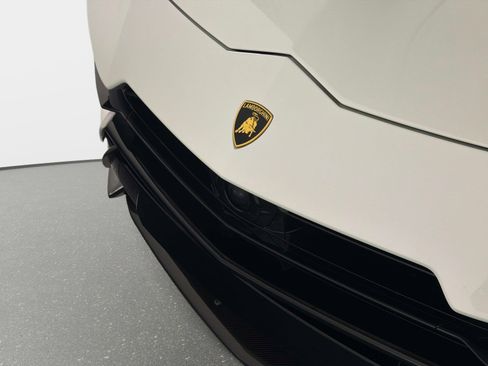 Used 2024 Lamborghini Urus Performante image 10