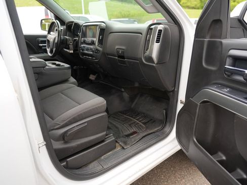 Used 2018 Chevrolet Silverado 1500 LT w/ All Star Edition AWD/4WD image 28