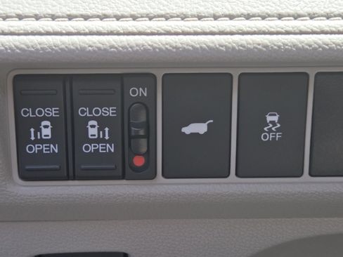 Certified 2026 Honda Odyssey EX-L image 15