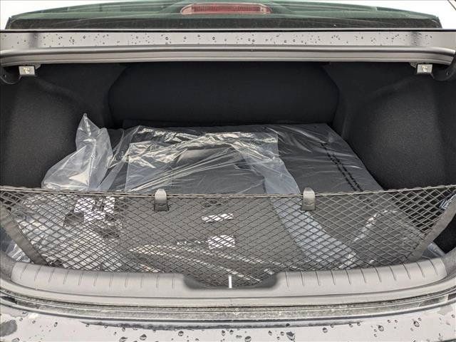 Used 2025 Hyundai Elantra Sport FWD image 18