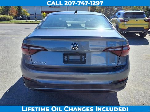 Used 2024 Volkswagen Jetta SE image 7