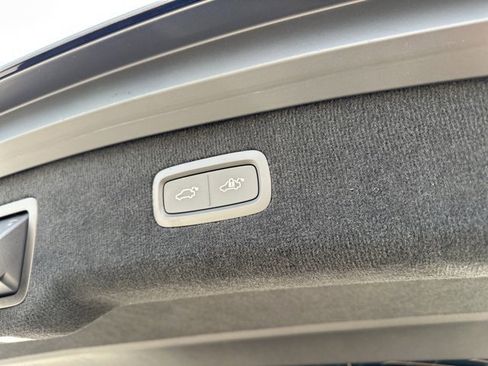 Used 2025 Polestar Polestar 3 image 36