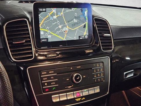 Used 2017 Mercedes-Benz GLS 450 4MATIC image 29