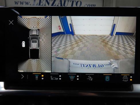 Used 2023 GMC Sierra 1500 SLT w/ SLT Convenience Package image 17