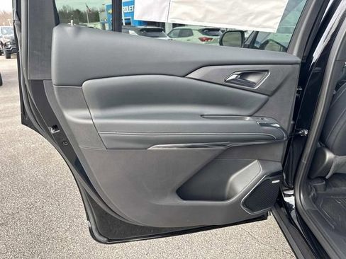 New 2026 Chevrolet Traverse LT w/ Enhanced Driving Package FWD image 15