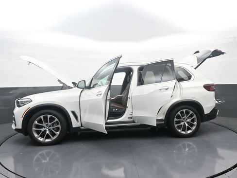 Used 2023 BMW X5 xDrive40i w/ Luxury Seating Package AWD/4WD image 40