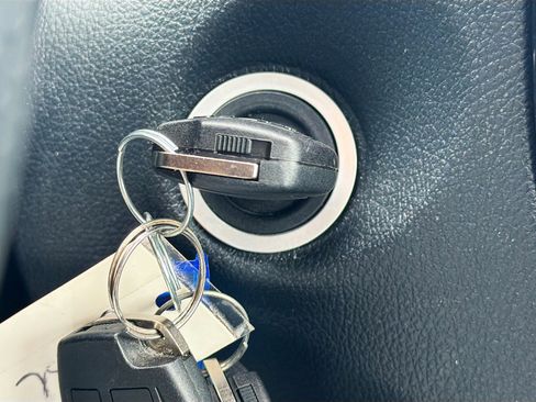 Used 2023 Mercedes-Benz Metris Passenger image 33