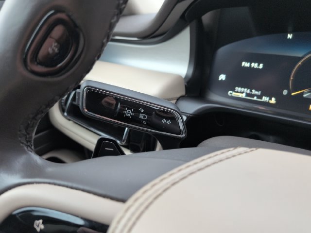 Used 2021 Lincoln Aviator AWD w/ Elements Package image 44