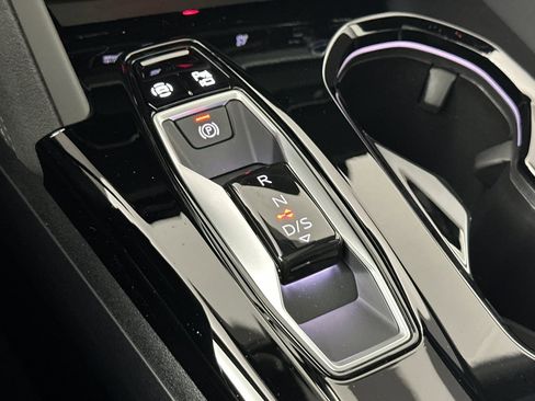 New 2025 Audi SQ5 Premium Plus image 21