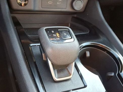 Certified 2025 Nissan Rogue SV image 15