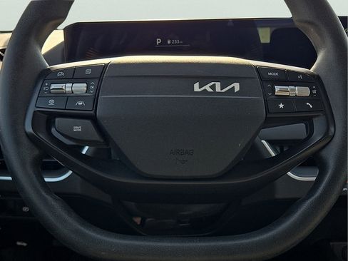 Used 2025 Kia K4 FWD image 10