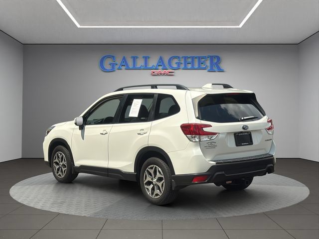 Used 2019 Subaru Forester Premium AWD/4WD image 7