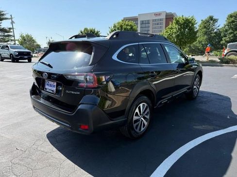 Used 2023 Subaru Outback Premium AWD/4WD image 8