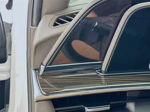 Used 2024 Cadillac Escalade Sport w/ Touring Package image 11