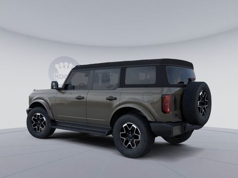 New 2026 Ford Bronco Outer Banks AWD/4WD image 2