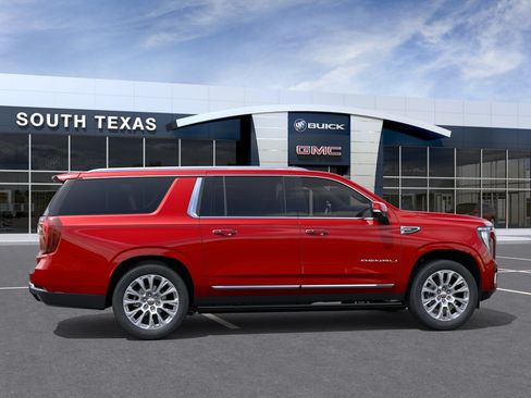 New 2026 GMC Yukon XL Denali w/ Denali Reserve Package RWD image 5