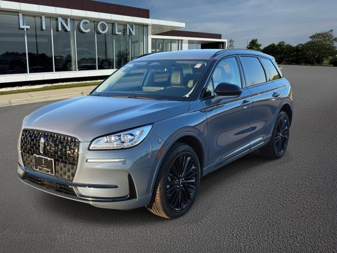 Used 2023 Lincoln Corsair Reserve w/ Jet Appearance Package image 1