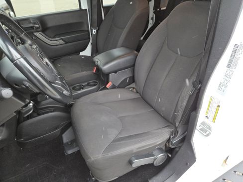 Used 2015 Jeep Wrangler Unlimited Sport w/ Quick Order Package 24S image 19