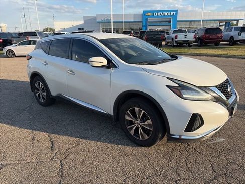Used 2019 Nissan Murano S FWD image 2